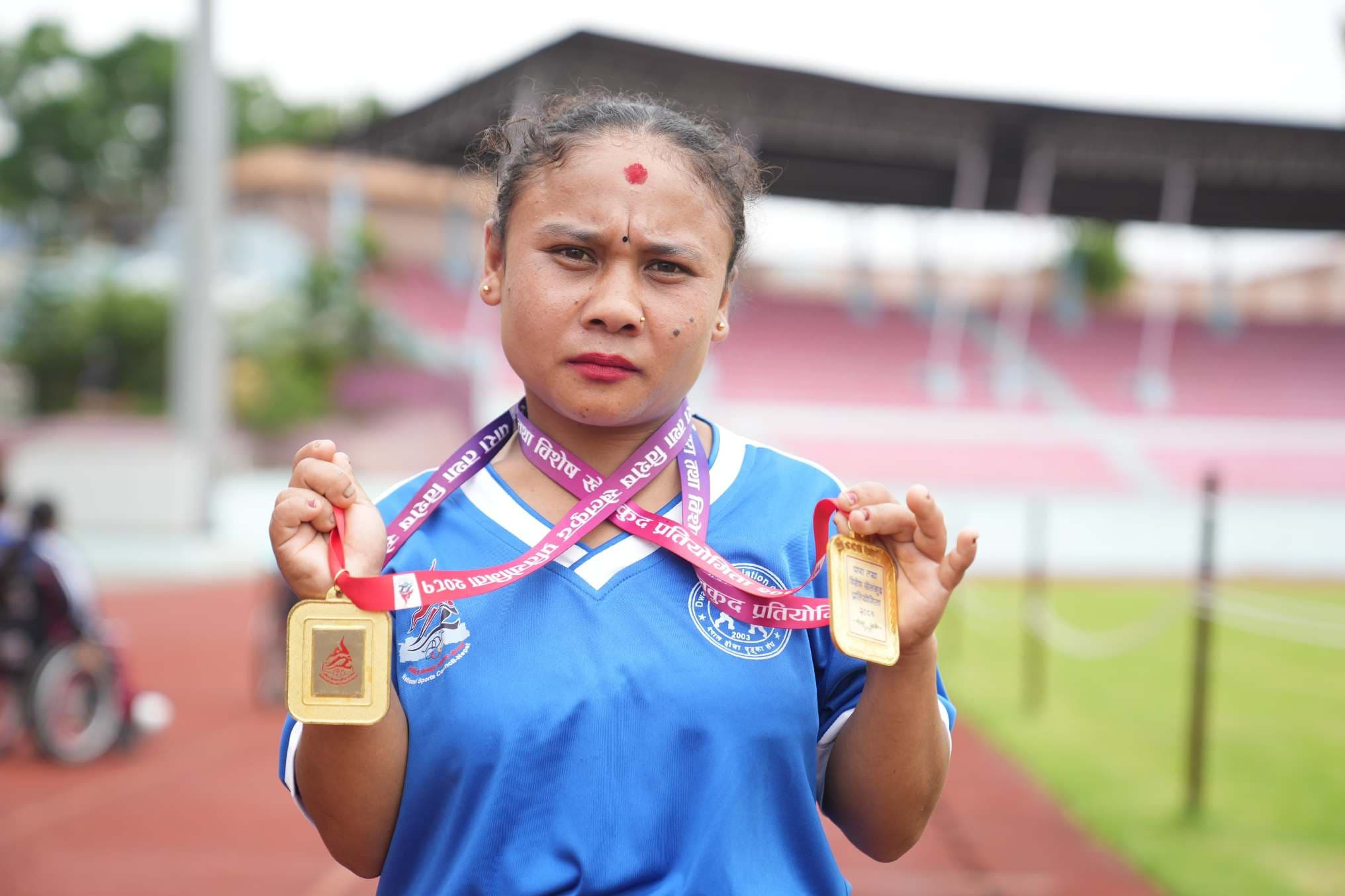 चन्द्रमालाई दोहोरो स्वर्ण