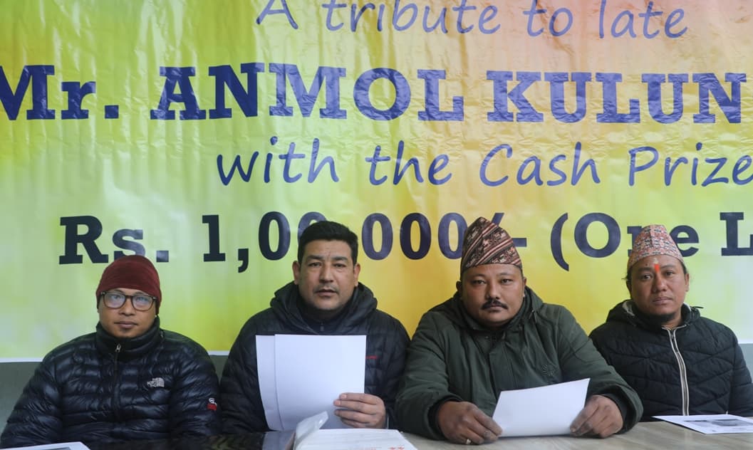 अनमोल स्मृति खुला बास्केटबल आइतबारदेखि