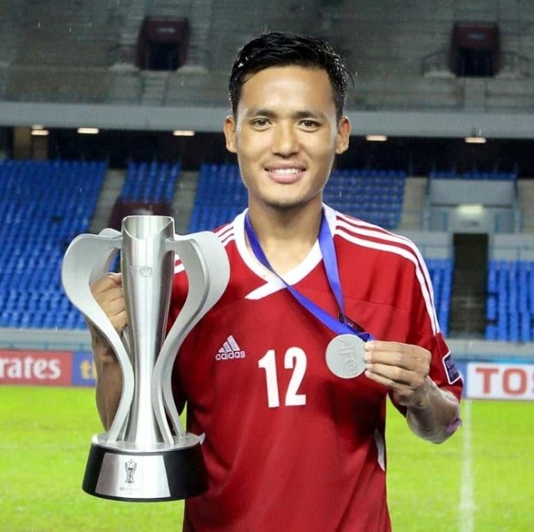 बिक्रमले फ्रेन्ड्सविरुद्ध नखेल्ने