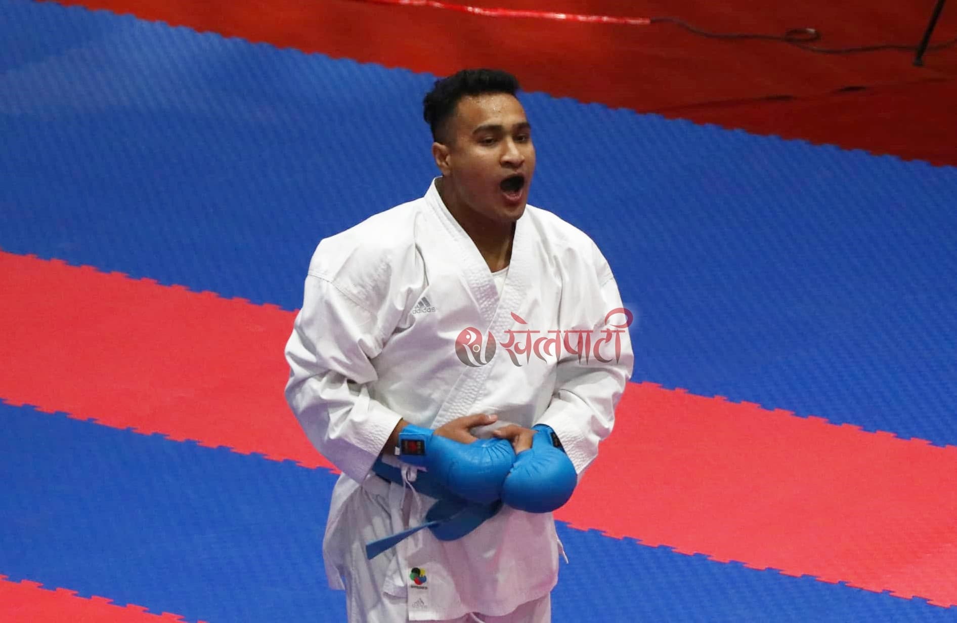 करातेमा विप्लबलाई स्वर्ण