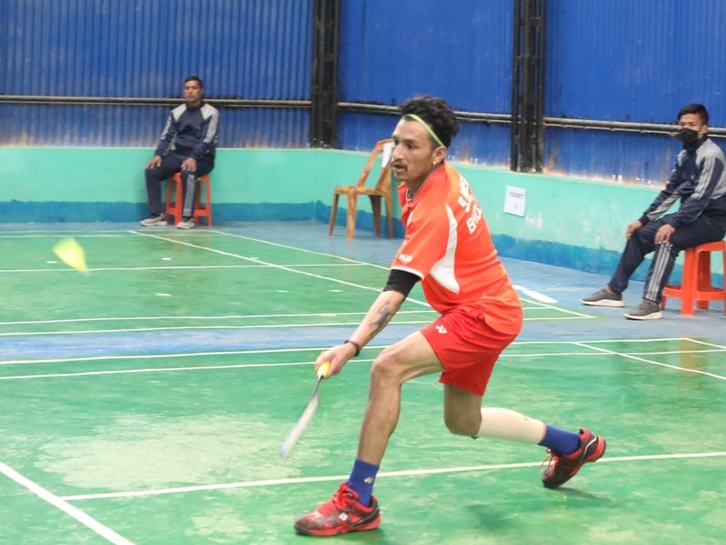 विवेक क्वाटरफाइनलमा