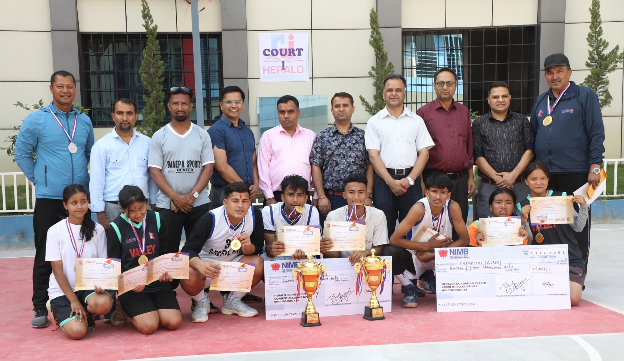 ग्रिनल्यान्ड र भ्याली पब्लिकलाई हेराल्ड बास्केटबल उपाधि