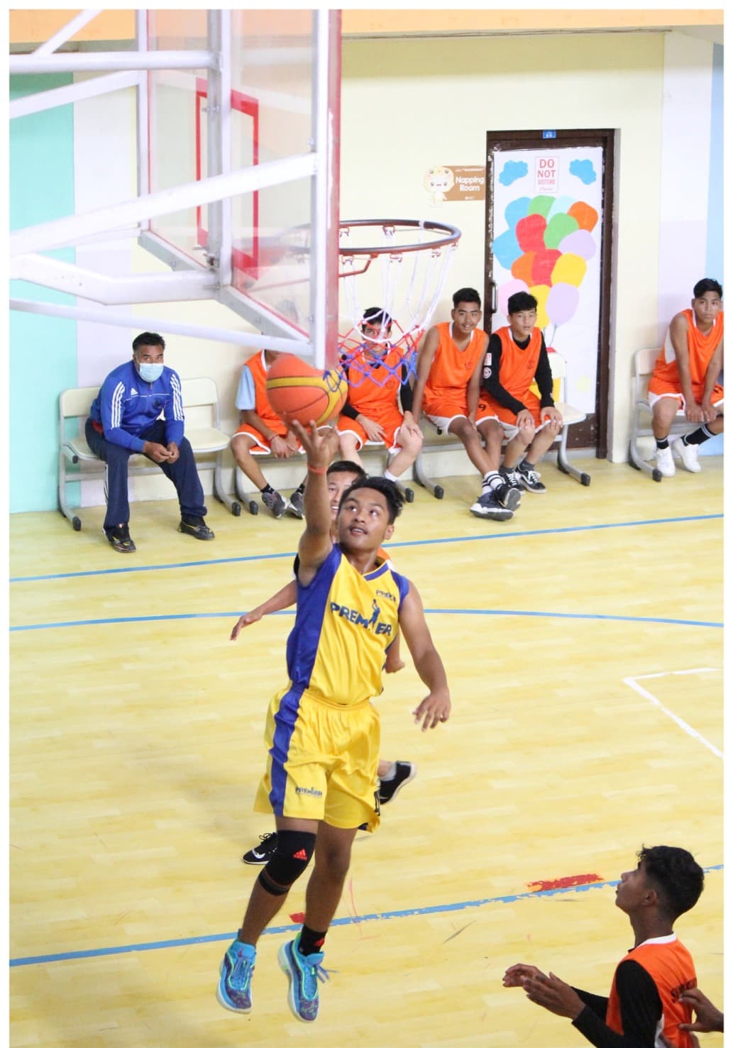 प्रिमियर र युरो सेमिफाइनलमा