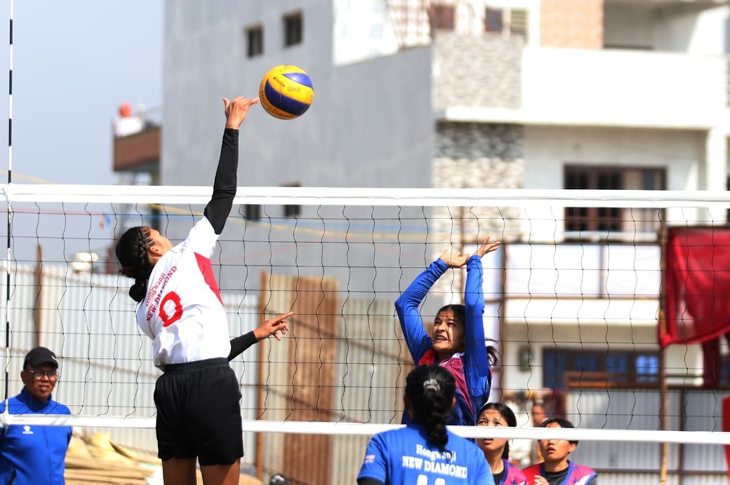 न्यू डायमण्ड सेमिफाइनलमा