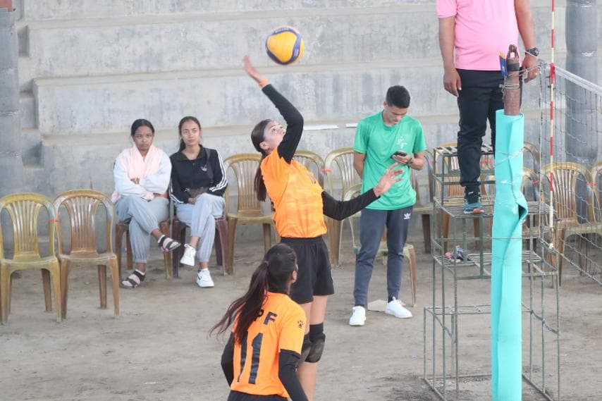 एपीएफ र आर्मीको विजयी सुरुआत