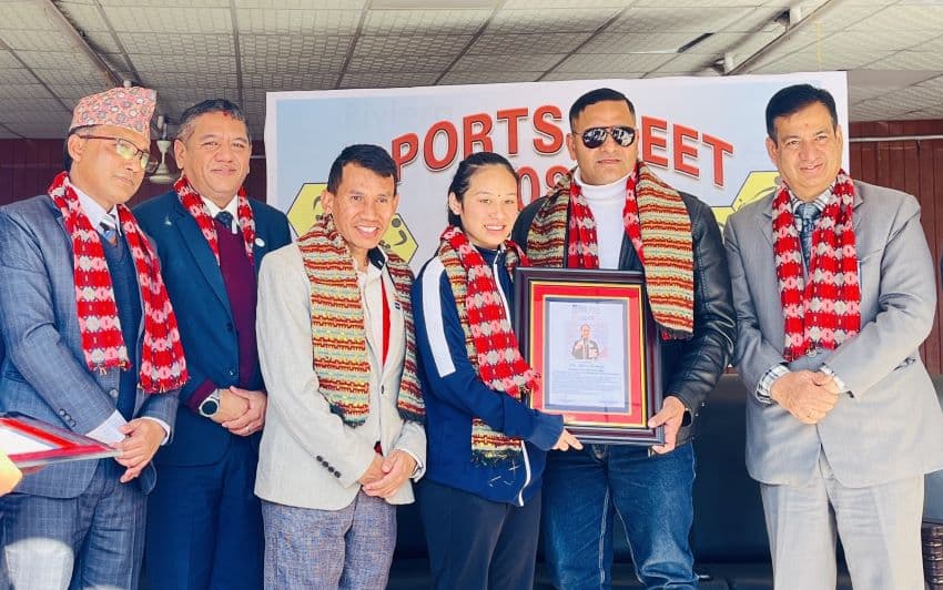  रेनु र नेगी सम्मानित