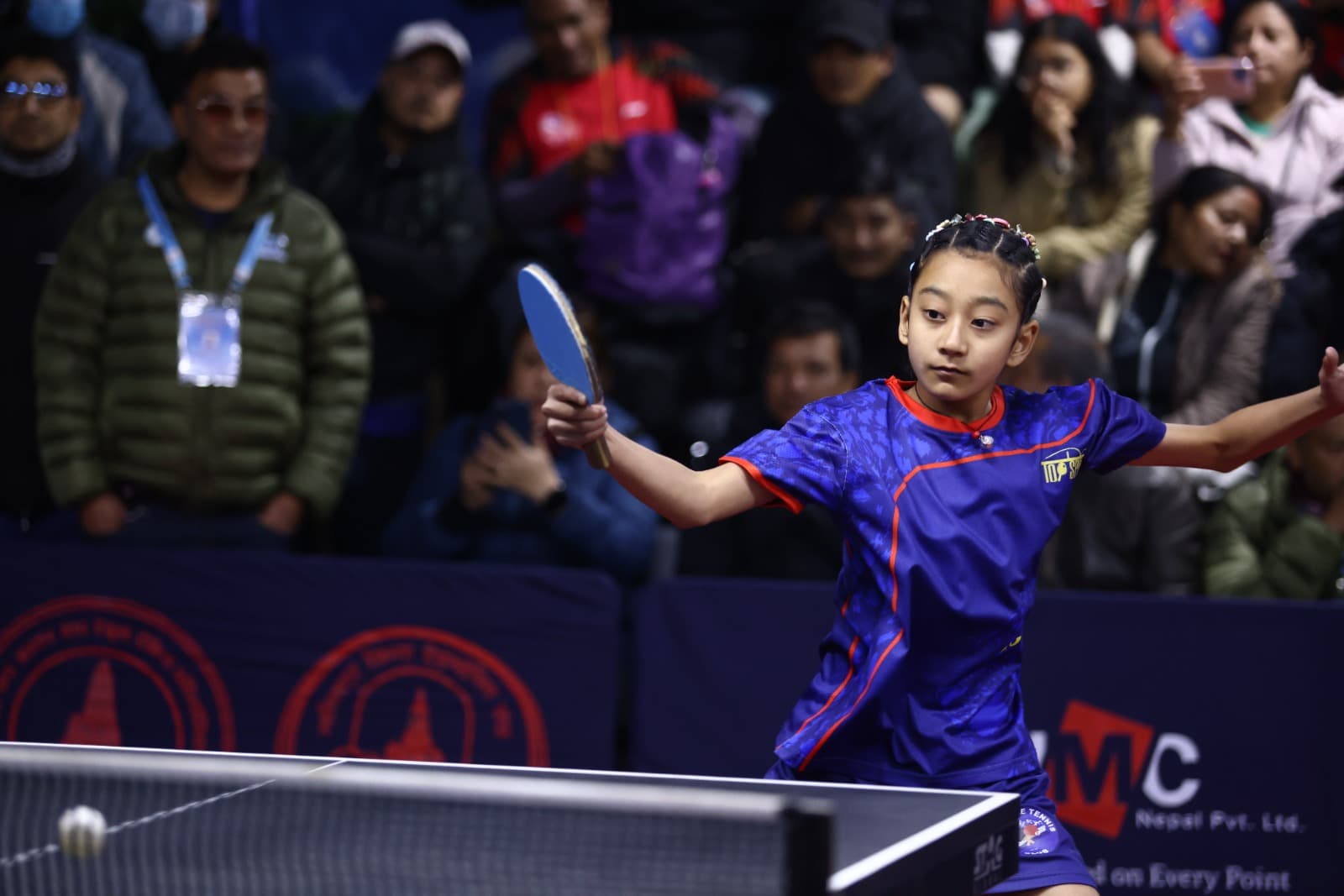 यु–१६ मा रिजन र अर्सना च्याम्पियन