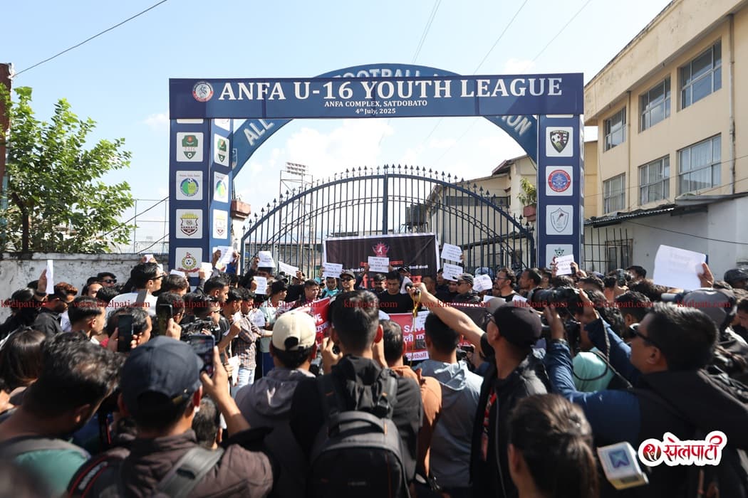 अध्यक्ष र महासचिव उपत्यका बाहिर, सडकमा खेलाडीको विरोध