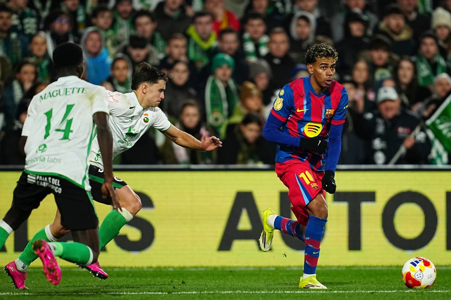 बार्सिलोना क्वार्टरफाइनलमा, रियल बाहिरियो