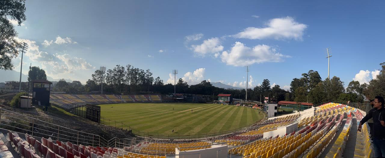 त्रिविमा ठडियो फ्लडलाइटका ६ वटै टावर 