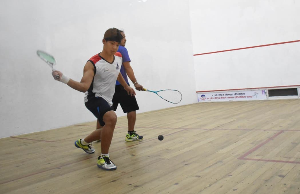 स्वर्णका लागि अमृत र प्रवीण भिड्ने