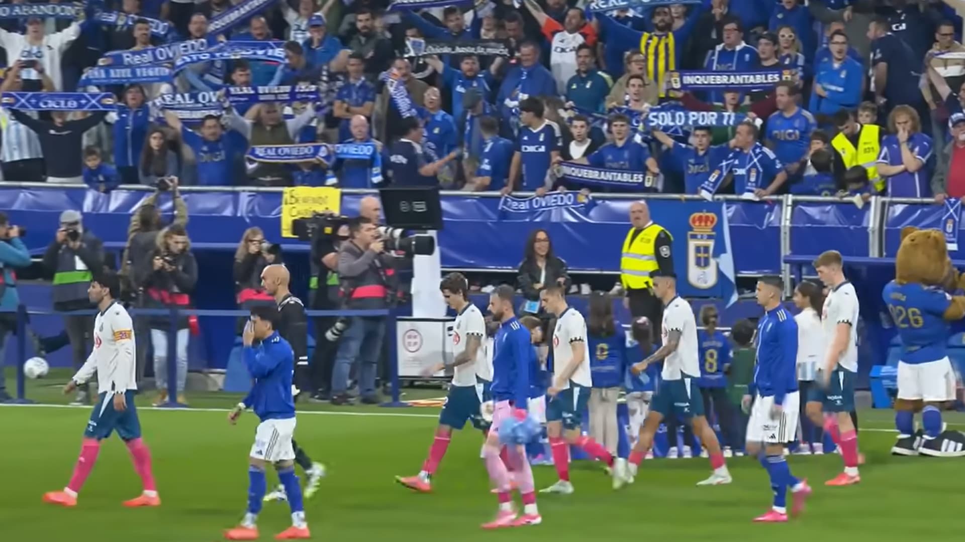 बार्सिलोनाको खेल अमेरिकामा गर्ने निर्णयको विरोध