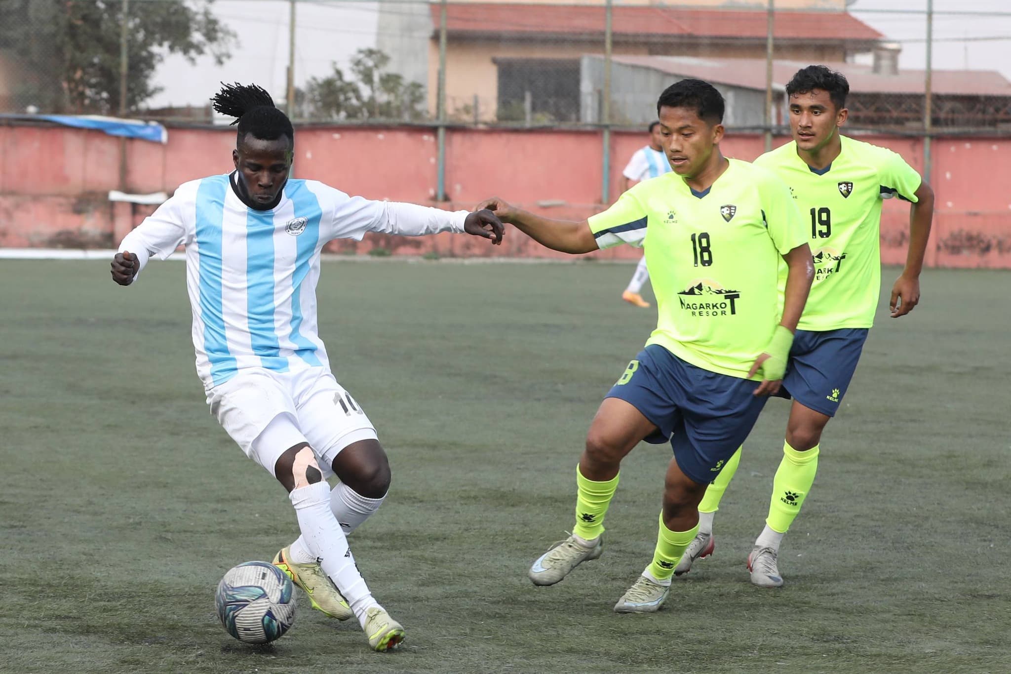 मनाङले एनआरटीलाई रोक्यो