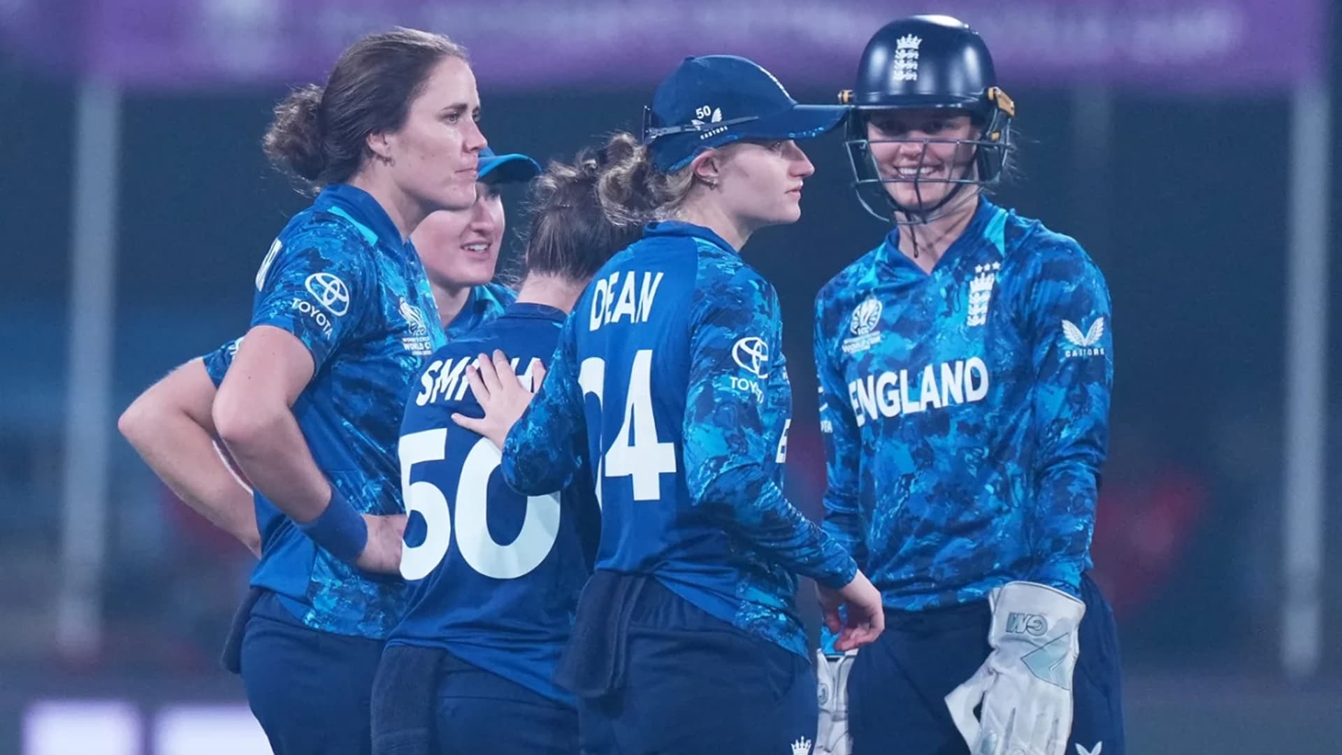 भारतलाई हराउँदै इङ्ल्यान्ड सेमिफाइनलमा