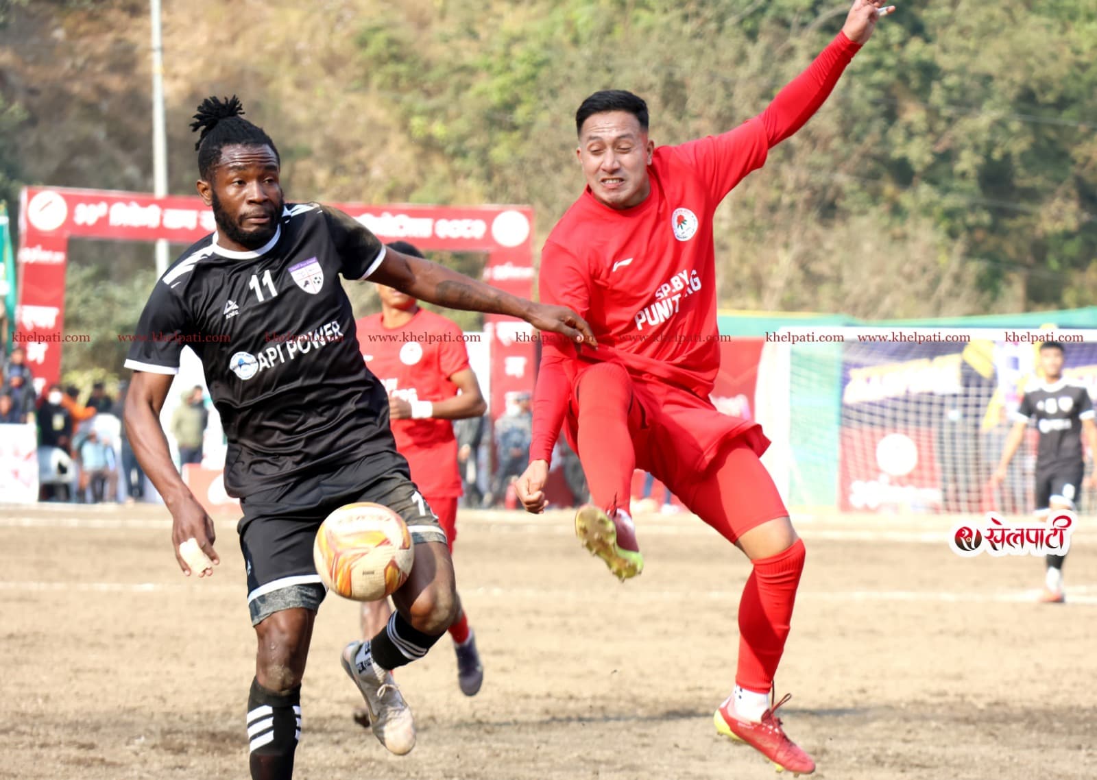 लालीगुराँसलाई पाखा लगाउँदै चर्च बोइज सेमिफाइनलमा