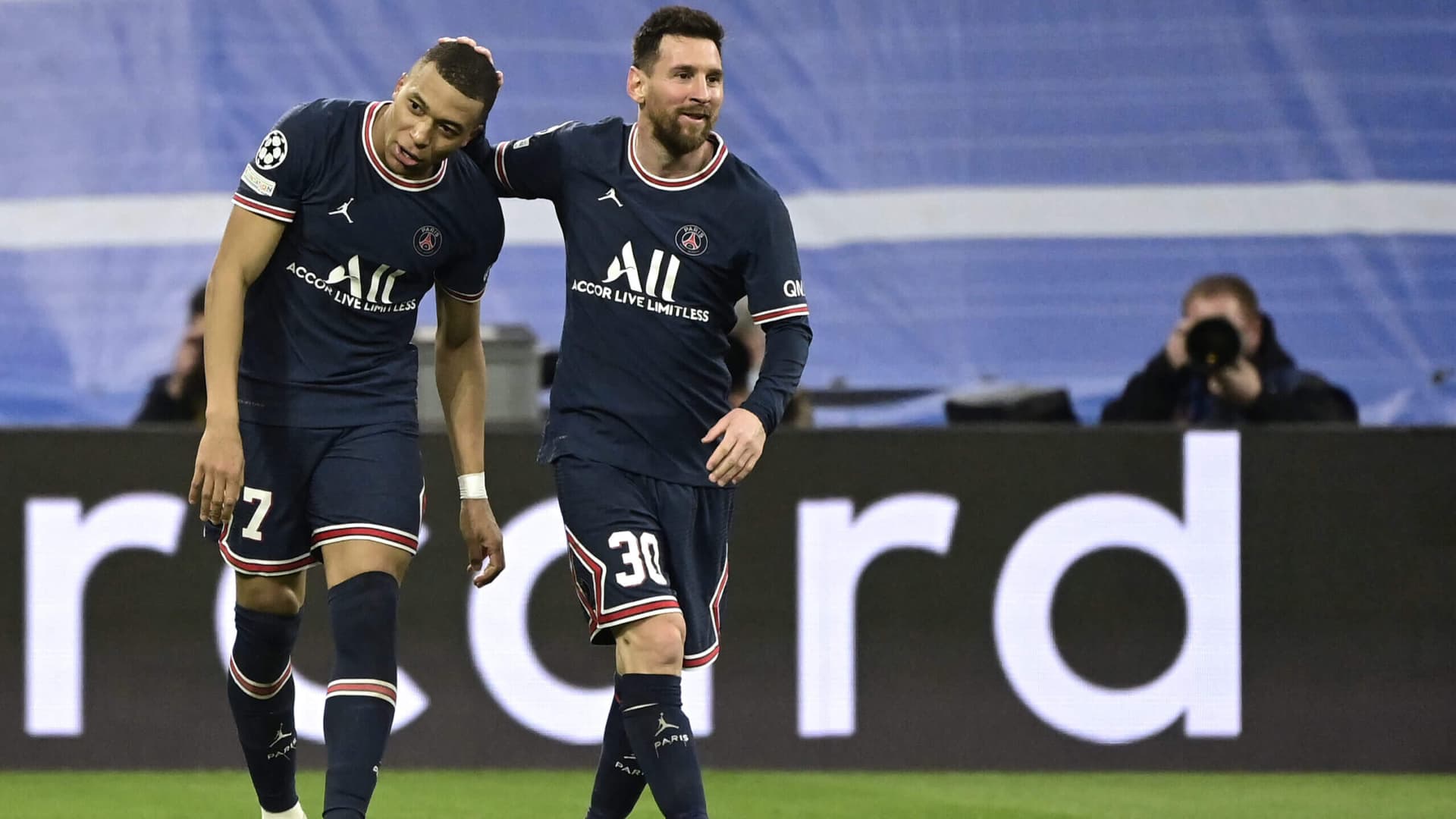 मेसीसँग खेल्न पाउँदा आफूलाई भाग्यमानी ठान्छन् एमबाप्पे